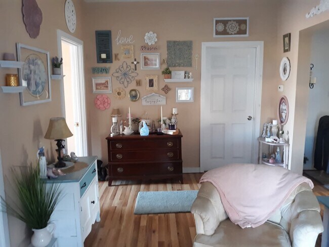 5433 Bennett St unit First Floor, Brewerton, NY 13029 - photo 7