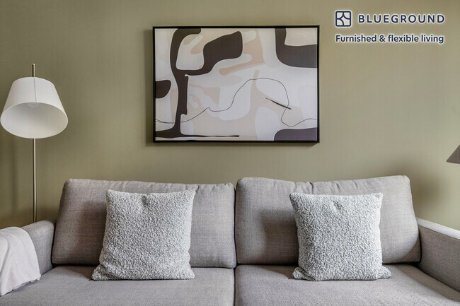 320 D St unit FL2-ID984, Boston, MA 02127 - photo 2