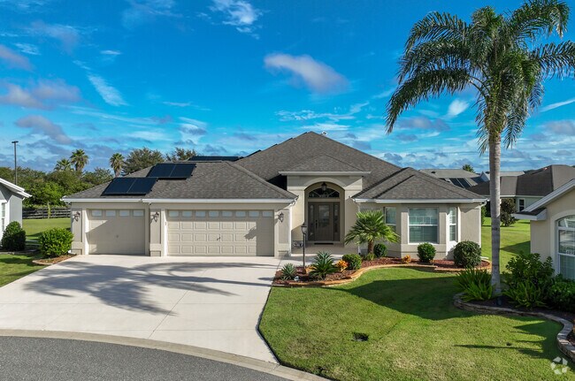 Village of Labelle also has larger designer type homes.