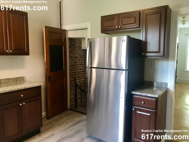 30 Leamington Rd unit 1, Brighton, MA 02135 - photo 2