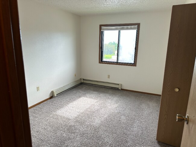 1401 12th St E unit 17, West Fargo, ND 58078 - photo 5
