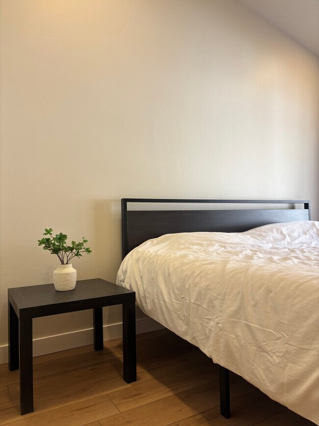 609 N Seven Peaks Blvd unit 18, Provo, UT 84606 - photo 5