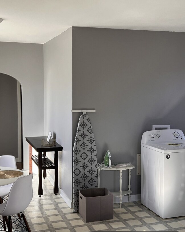 111 N Black River St unit Upper, Sparta, WI 54656 - photo 5