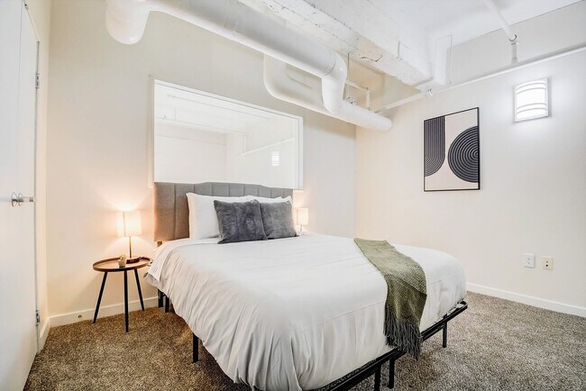 50 N Illinois St unit ID1014594P, Indianapolis, IN 46204 - photo 3