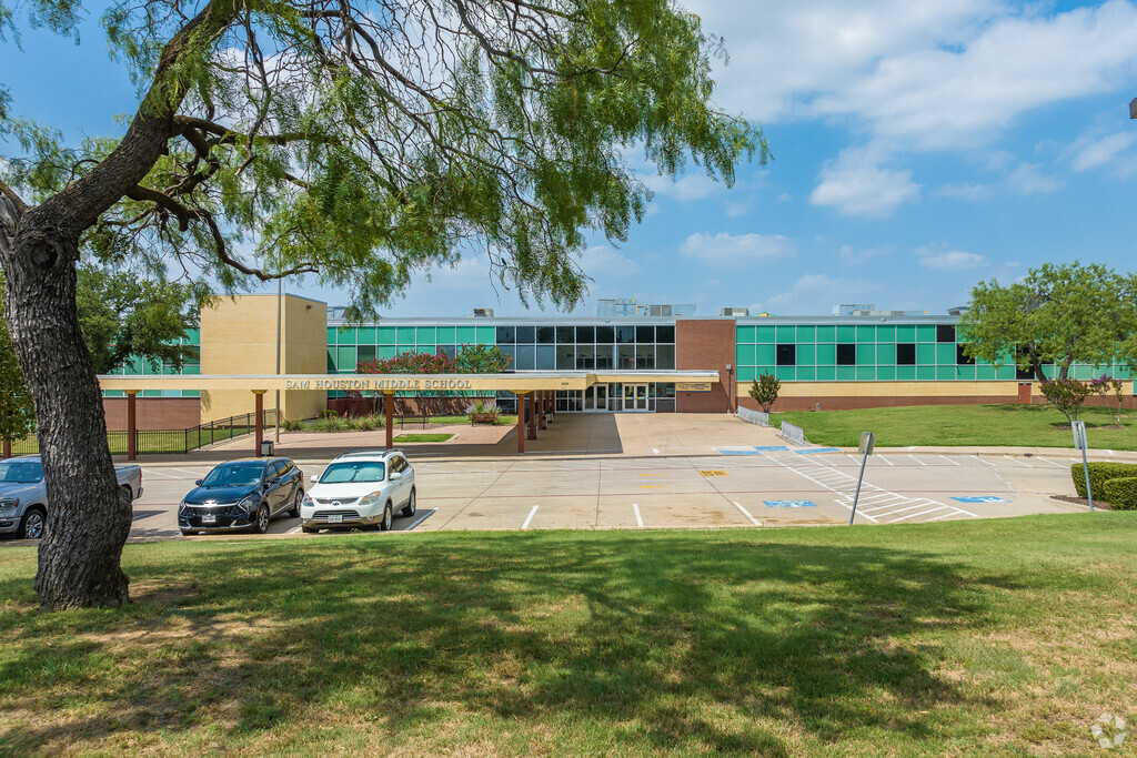 Sam Houston Middle School, Irving TX Rankings & Reviews - Homes.com