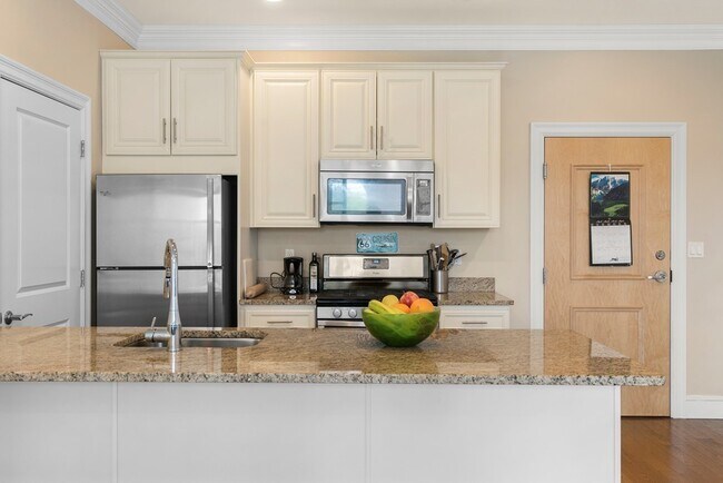 20 Englewood Ave unit 104, Brookline, MA 02445 - photo 2