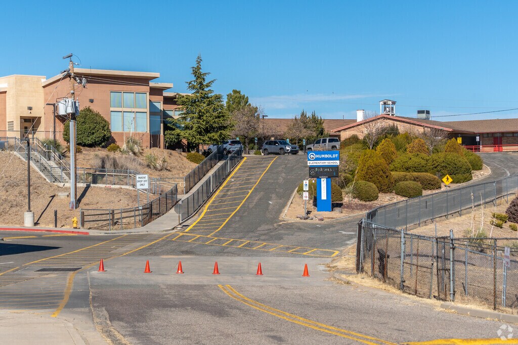 Your kids will enjoy learning in the inspring atmosphere of Humboldt Elementary School.