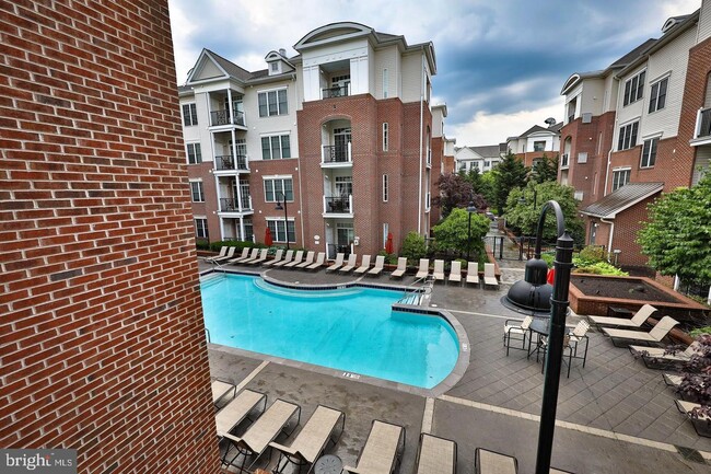 Grande at Riverview unit The Grande, Conshohocken, PA 19428 - photo 7