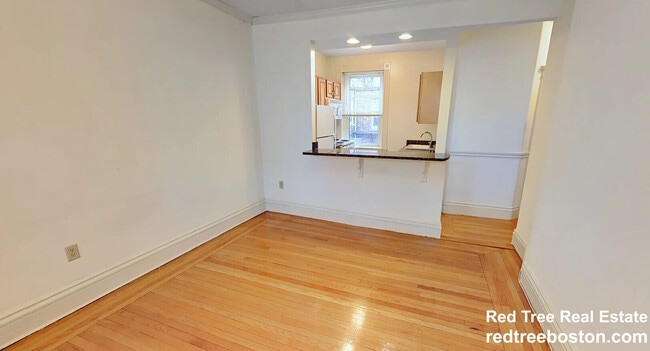 16 Queensberry St unit 44, Boston, MA 02215 - photo 2