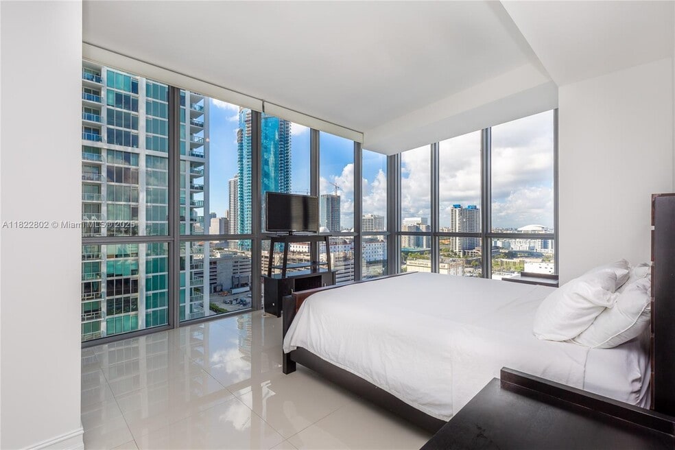1100 Biscayne Blvd unit 1906, Miami, FL 33132 - photo 1