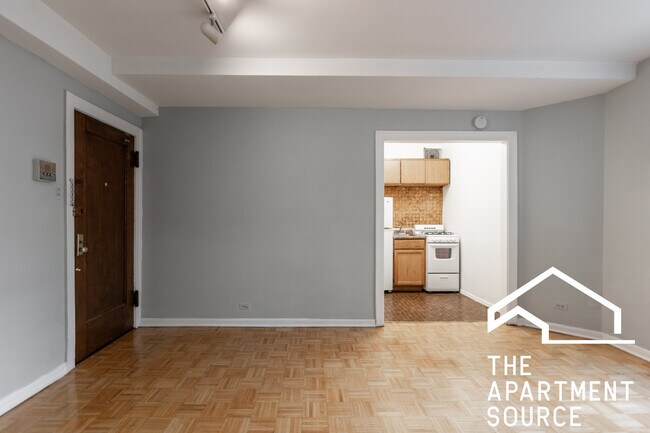 737 W Belmont Ave unit 406, Chicago, IL 60657 - photo 4