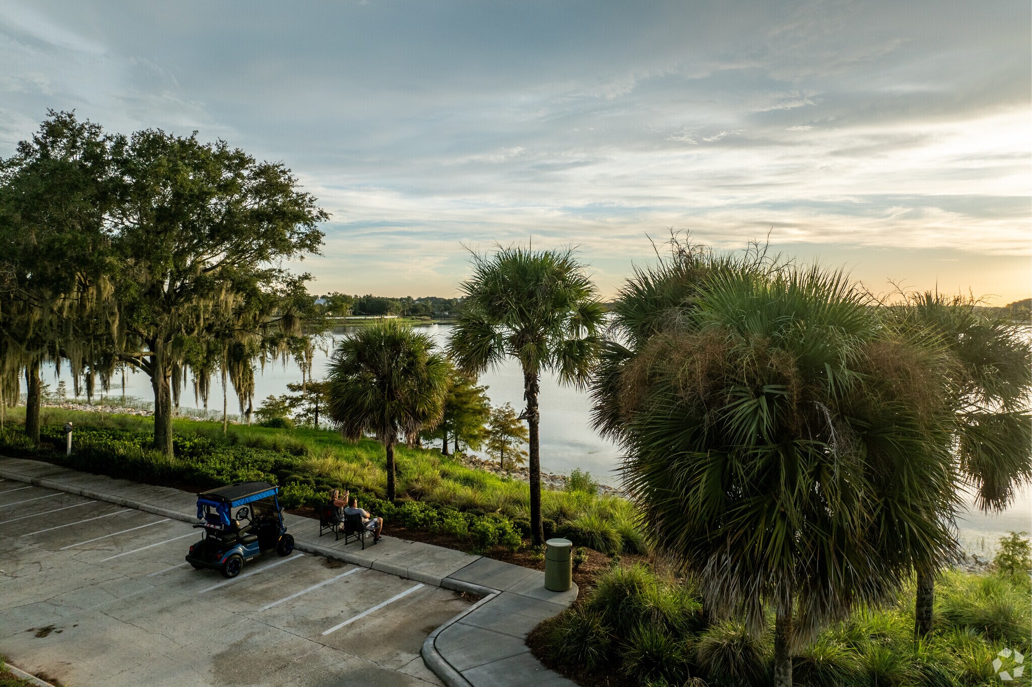 Caroline Villagers can enjoy nearby Sunset Park, offering beautiful views of Lake Sumter.