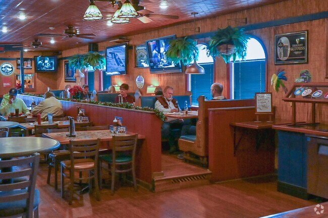 The dining area of Dicky's is fun and family-friendly.
