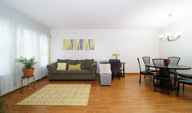 136 W 117th St unit 3, New York, NY 10026 - photo 2