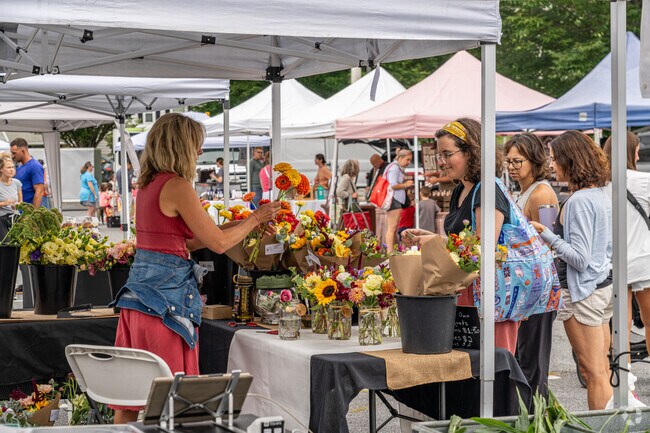 Visitors to the Kennett Square Farmers Market's florist can arrange their own flowers.