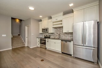 2811 West St, Ames, IA 50014