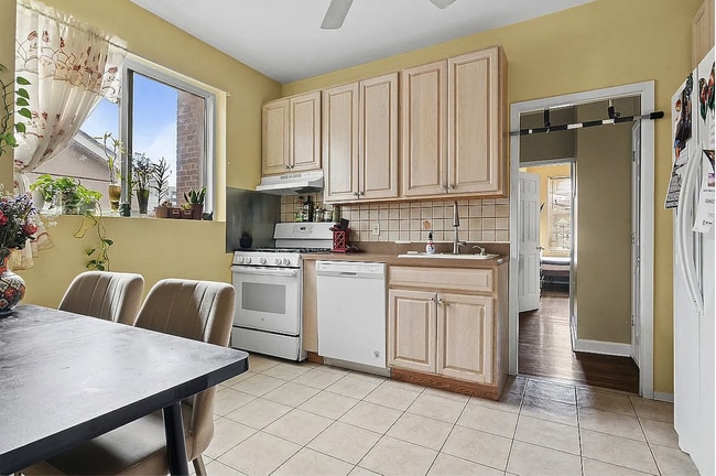 1761 E 16th St unit 2, Brooklyn, NY 11229 - photo 4