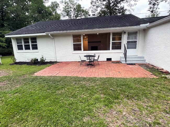 657 Wildwood Rd, Whiteville, NC 28472 - photo 4