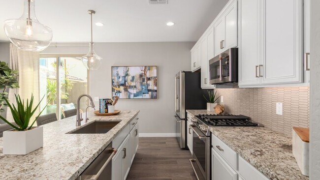 14133 W Hackamore Dr, Surprise, AZ 85387 - photo 5