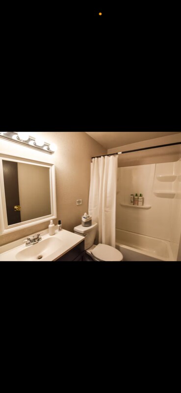 3520 E 42nd Ave unit 3, Anchorage, AK 99508 - photo 2