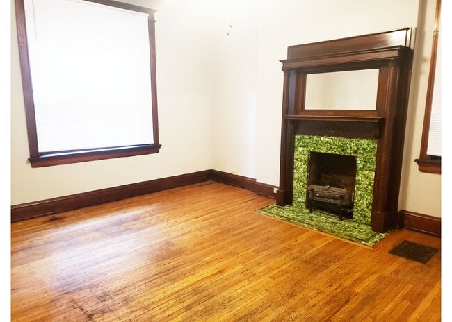 3204 Bishop St, Cincinnati, OH 45220 - photo 7