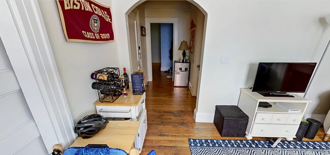 11 Babcock St unit 3, Brookline, MA 02446 - photo 4