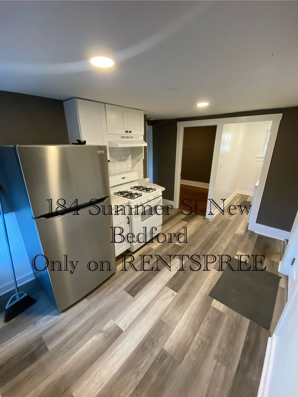 184 Summer St, New Bedford, MA 02740