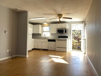 325 Washington St Unit B, West Warwick, RI 02893