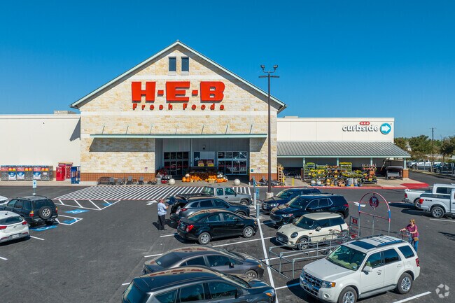 At H-E-B in Taylor, Texas, find groceries, flowers, and plants for all your needs.