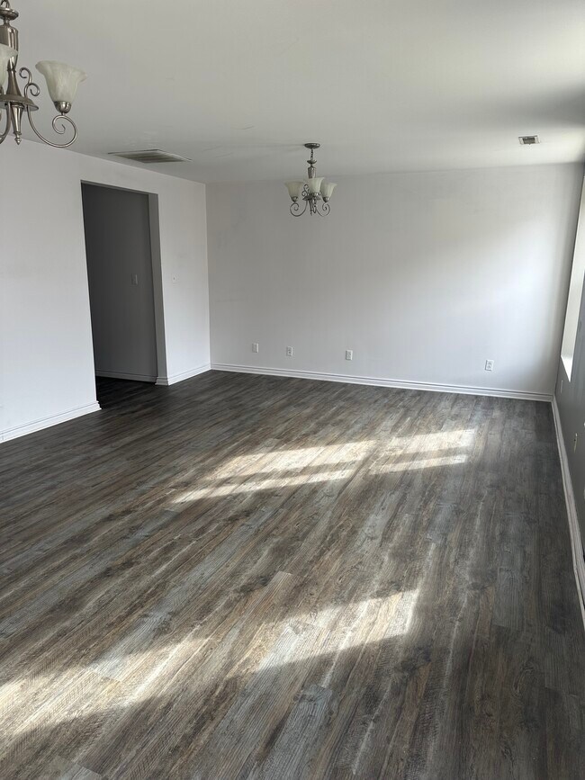 1323 Winchester Ave unit 1323, Ashland, KY 41101 - photo 4