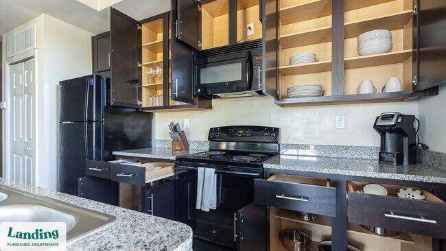 4590 Winkler Ave unit 9-307.1410923, Fort Myers, FL 33966 - photo 3