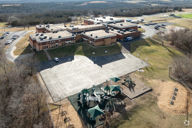 Vineland Elementary School in De Soto, MO focus on core subjects like English and math.
