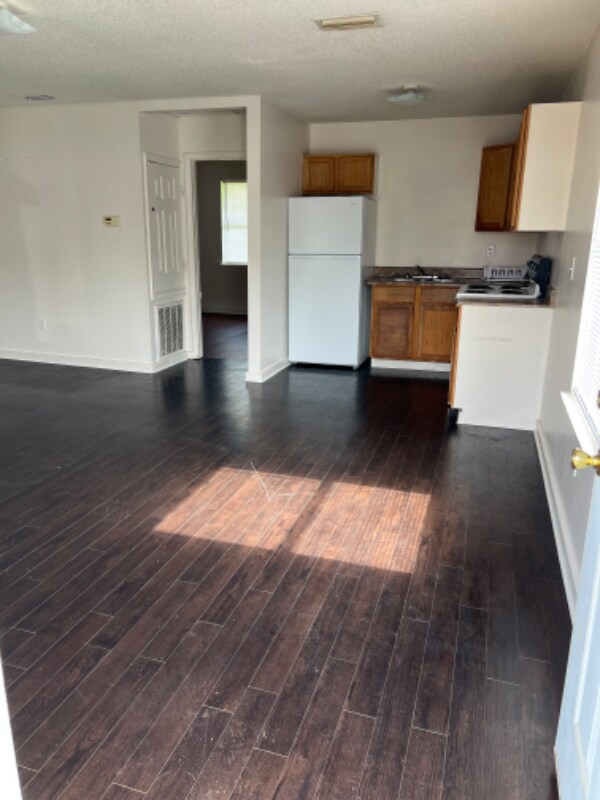 19490 Magnolia St, Citronelle, AL 36522 - photo 2