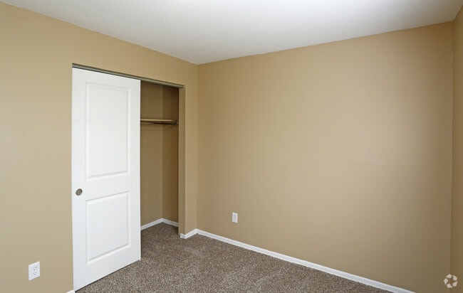 Cliffside Estates, Elsmere, KY 41018 - photo 7