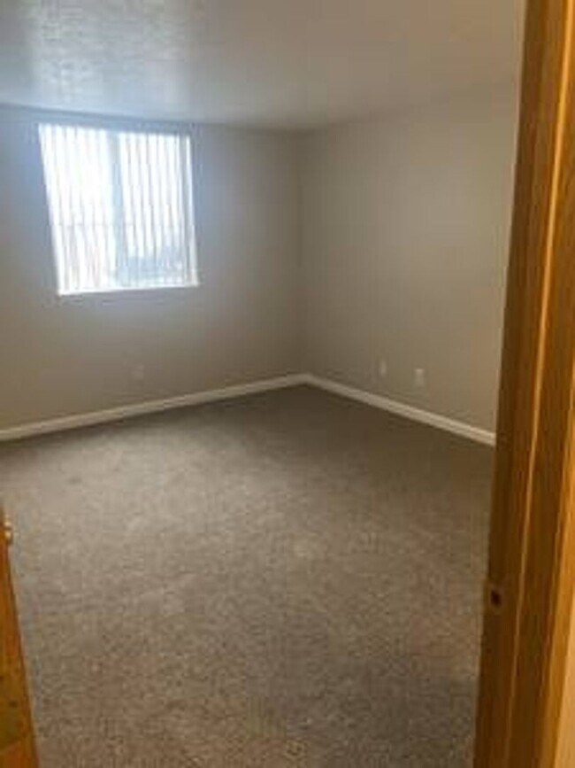 Chesapeake Pointe, Milwaukie, OR 97267 - photo 4