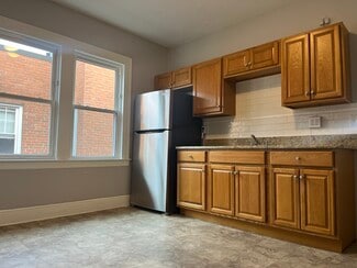 276 Park Rd Unit 3-E, West Hartford, CT 06119