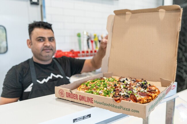 If you have a craving for pizza, Mountain Mike's Pizza won't disappoint.