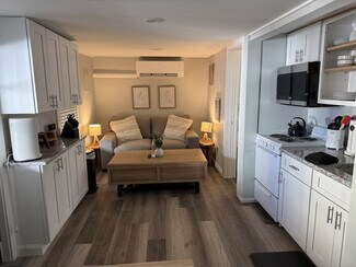 4 Auburn Ave Extension Unit ID1312409P, Hampton, NH 03842