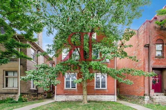 821 Oak St, Columbus, OH 43205 - photo 2