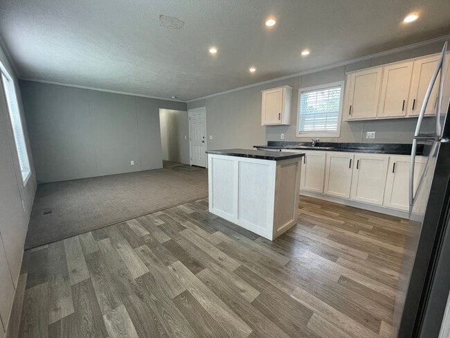 16185 Notre Dame St, Clinton Township, MI 48038 - photo 3