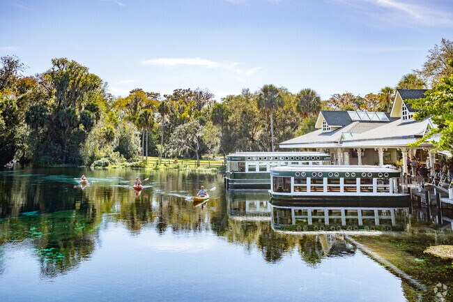 Kayaking and glass bottom boating are a few activities done at Silver Springs State Park.