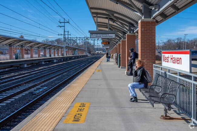 The West Haven train station connects the town with the New Haven commuter line.