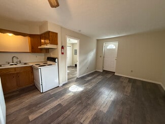 4230 Harmont Ave NE Unit B, Canton, OH 44705