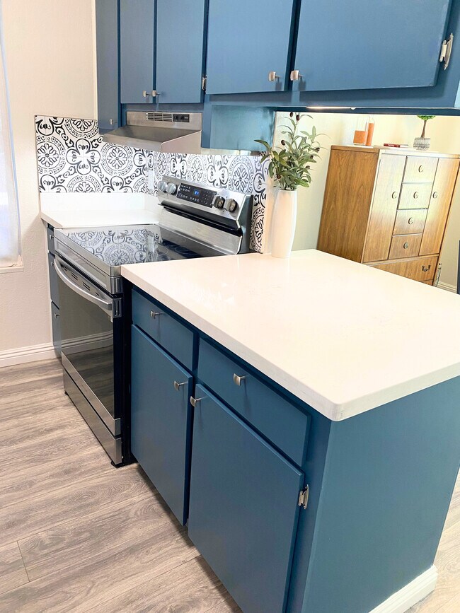 Stove and countertop space
