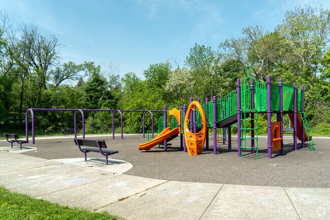 Lake Walker is home to Chinquapin Run Park's playground.