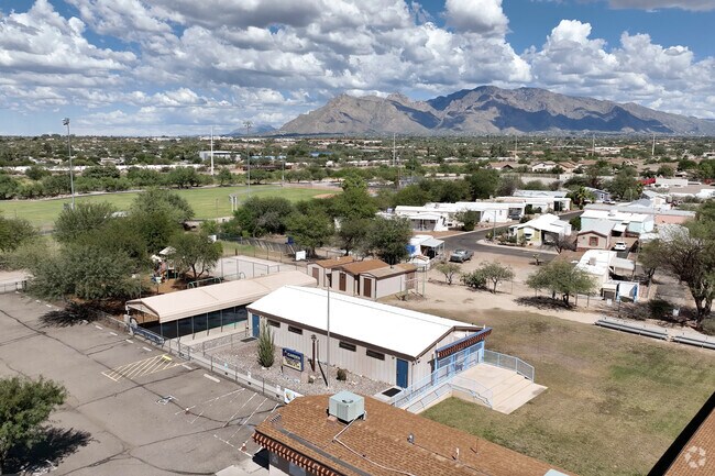 The Carden of Tucson charter school serves both elementary and middle schoolers in Tucson, AZ.