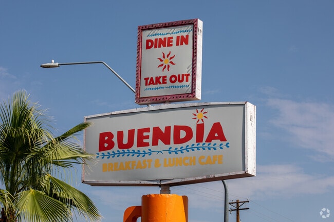 Meet up with friends for a meal at Buendia Breakfast and Lunch Café.