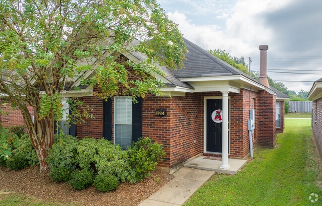 East Montgomery is full of small communities with nothing but modern brick-faced homes.