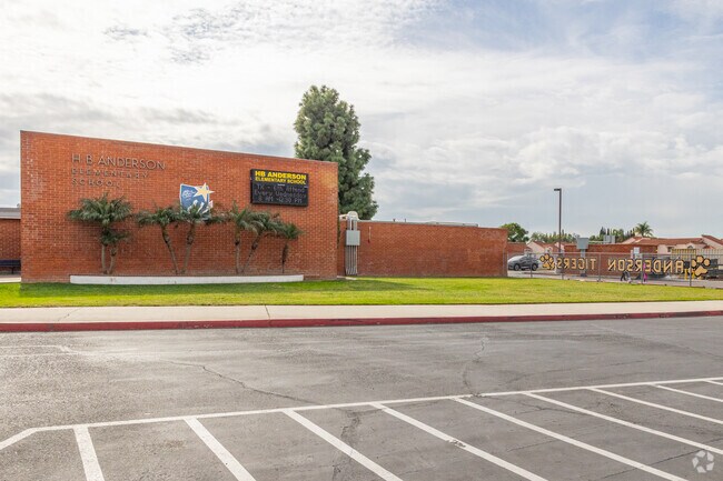 Anderson Elementary School is a great place to meet new friends.