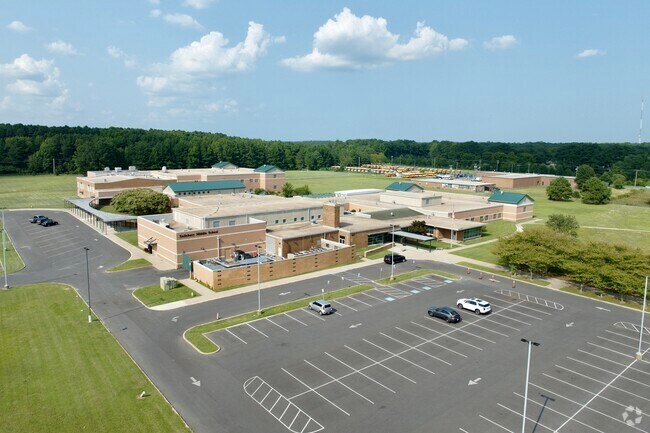 Salisbury Middle School serves the community of Salisbury.